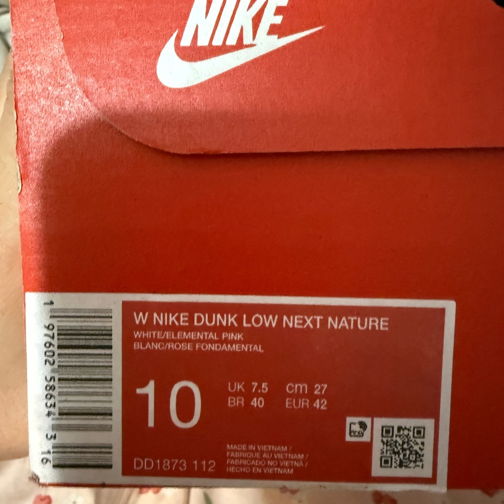 Nike Dunk Low Next Nature in White and Pink